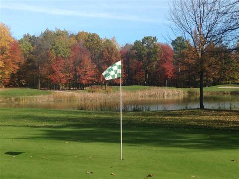 Maple Leaf Golf Course | Great Lakes Bay Regional Convention & Visitors ...