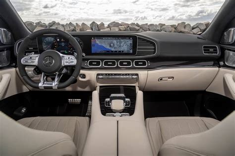 2022 Mercedes-Benz GLE-Class Interior Pictures