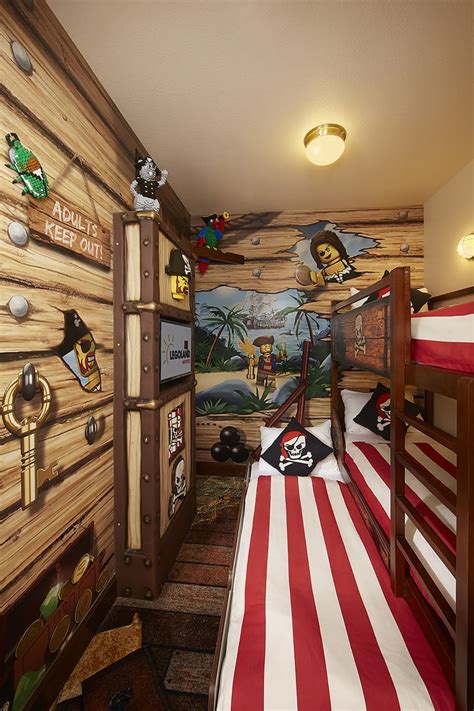 Pirate-Themed Room | Legoland New York Pictures | POPSUGAR Family Photo 35