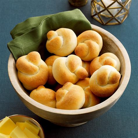 Grandma's Yeast Rolls Recipe | Taste of Home