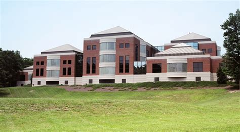 Henrico Doctors’ Hospital Parham Campus - Timmons Group