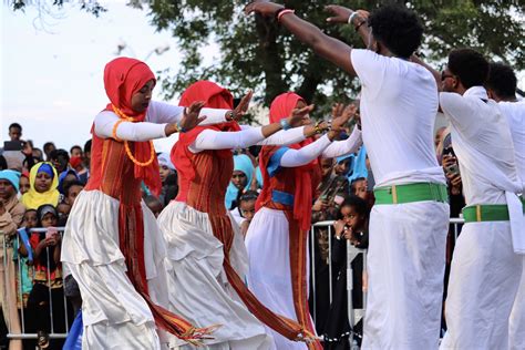 Worldly Rise: SOMALIA: MUSIC AND DANCE