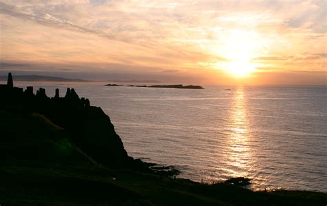 Dunluce Castle sunset 2 | Tony Hisgett | Flickr