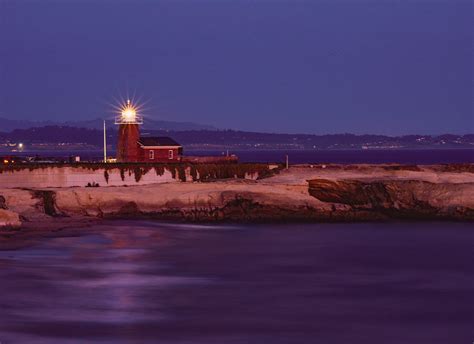 Santa Cruz Lighthouse | Lighthouse Filed State Beach – The l… | Flickr