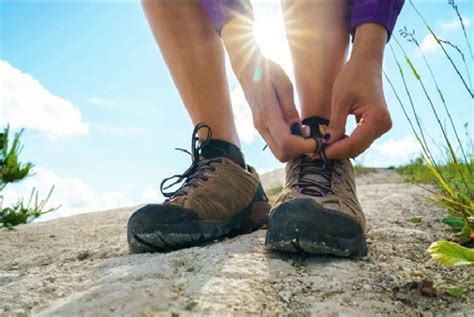 Top 10 Best Hiking Shoes For Flat Feet Review 2024 - MyTrail