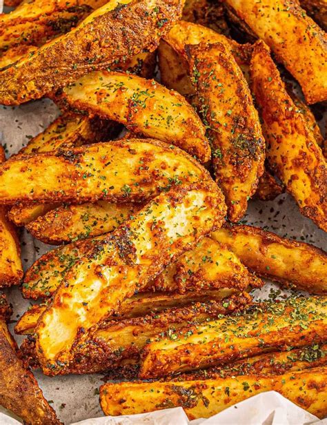 Seasoned Baked Potato Wedges - The Chunky Chef | Potato wedges baked ...