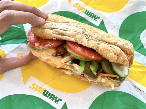 How to Order a Healthy Sandwich at Subway | Clean Plates