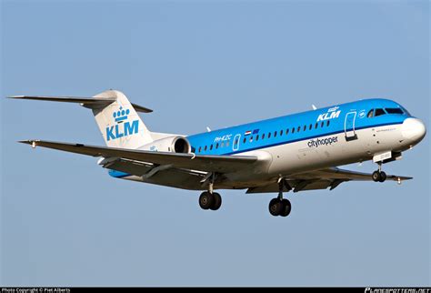 PH-KZC KLM Cityhopper Fokker 70 (F28 Mark 0070) Photo by Piet Alberts ...