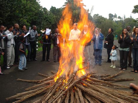 Celebration of Buhe using a bonfire and singing 'hoya hoye… | Flickr