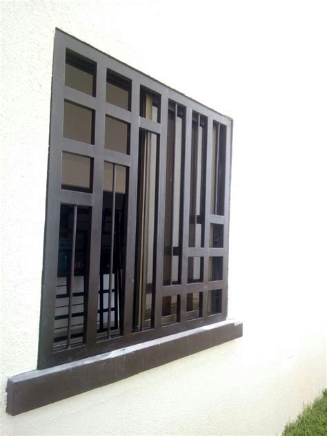 Pin by Hugo Lazcano on Ventanas | Modern window grill, Window grill ...