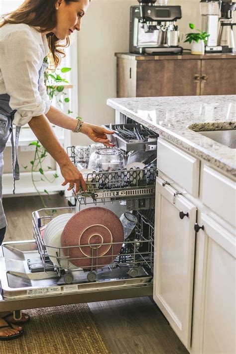 How To Clean As You Go In The Kitchen - Foolproof Living