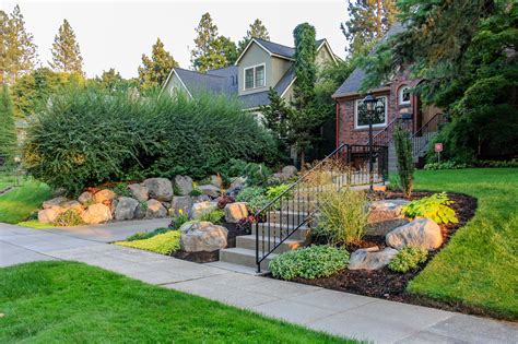 Canon Hill Driveway - Spokane Landscaping — Pacific Garden Design