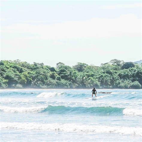 Best Surf Camp & Surf Lessons, Santa Catalina, Panama | Waluaa