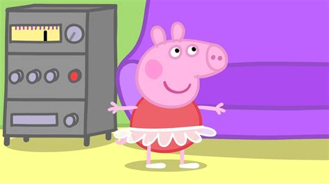 Peppa Pig Goes To A Ballet Class! - YouTube