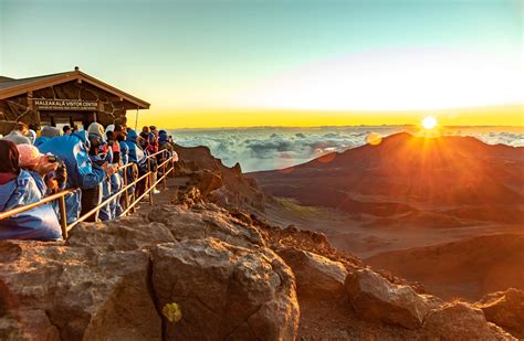 Haleakala Classic Van Excursion | Haleakala Express Sunrise Tour