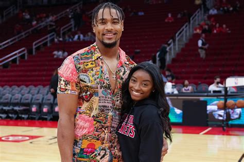 Jonathan Owens Signs with Green Bay Packers, Joined by Wife Simone ...