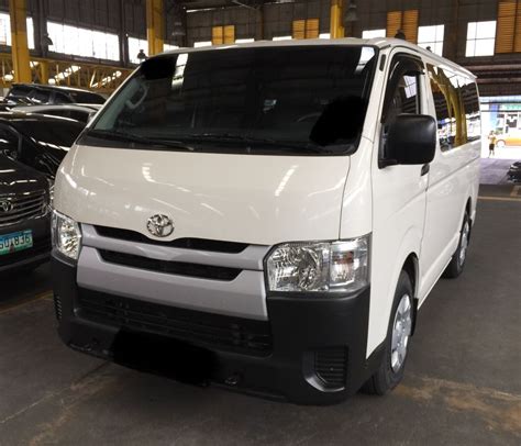 2019 Toyota Hiace Commuter vs NV350 Grandia Urvan Starex 2018 2017 ...