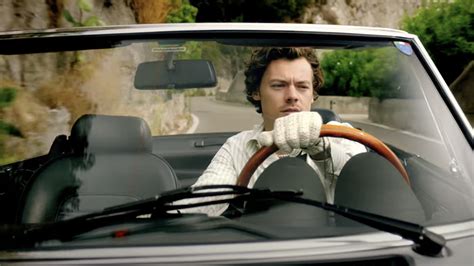 Review: Harry Styles’ new “Golden” music video is delightfully carefree