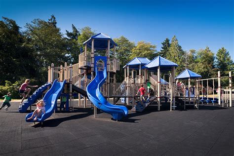 Outdoor Playgrounds - Commercial Recreation Specialists