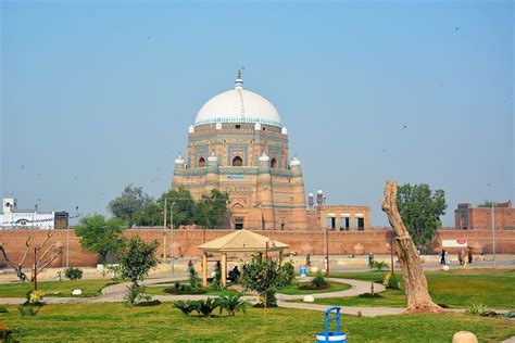 Multan Pakistan | A City With Rich Culture And Traditions | Rising Pakistan