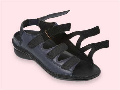 Protect Your Feet With The Adjustable Sandals For Swollen Feet