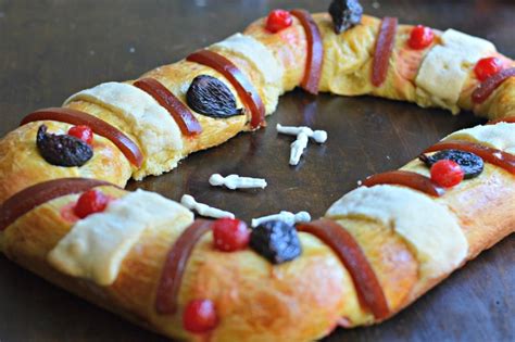 Rosca de Reyes Recipe (Kings Day Bread) - My Latina Table