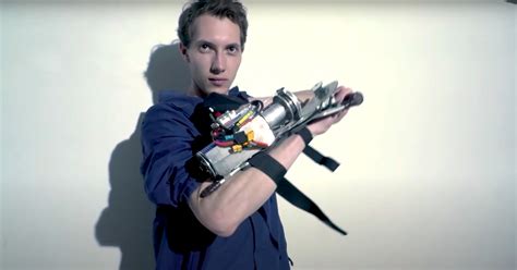 Maker tests his DIY grappling gun | Boing Boing