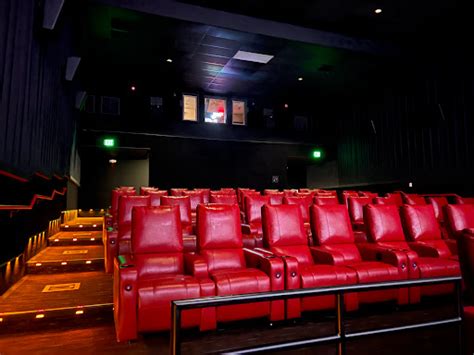 Movie Theater «AMC Loews Oak Tree 6», reviews and photos, 10006 Aurora ...