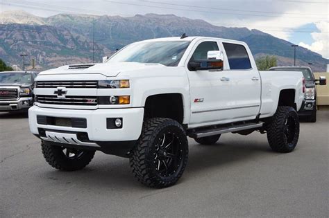 2015 Chevy Silverado 2500 Duramax Tires