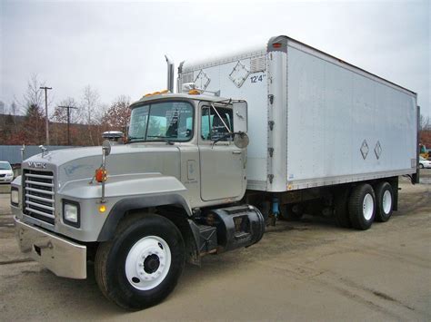 1999 Mack RD690S Tandem Axle Box Truck for sale by Arthur Trovei & Sons ...