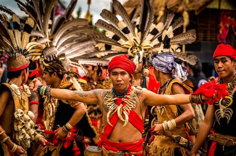 Jangan Bikin Mereka Marah! 3 Suku Indonesia Ini Terkenal dengan Ilmu ...