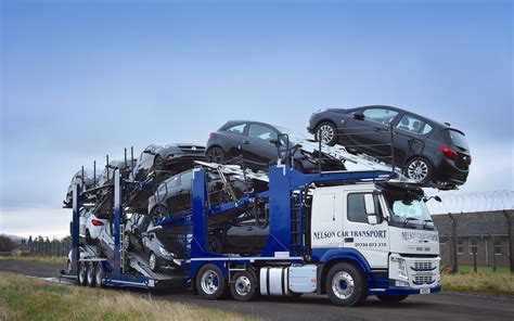 Nelson chooses new Volvo car transporter • LOGISTIK express NEWS