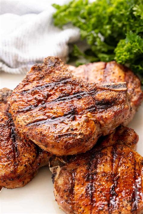 Perfect Grilled Pork Chops | chefrecipes