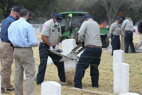 Nazi headstones removed at Fort Sam Houston National Cemetery in San ...