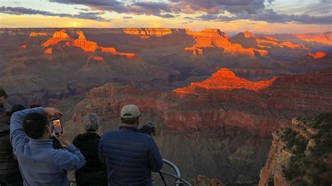 Sunrise/ Sunset Times and Moon Phases - Grand Canyon National Park (U.S ...