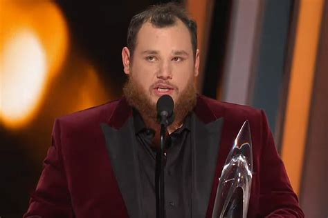 CMA Awards 2021: Luke Combs Wins Entertainer of the Year