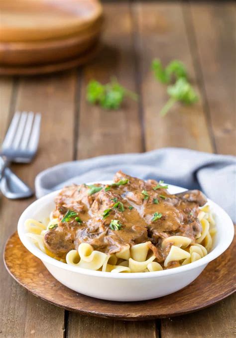 Slow Cooker Beef Stroganoff - I Heart Eating