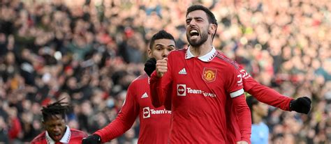 Bruno Fernandes wins Manchester United Player of the Month award - Man ...