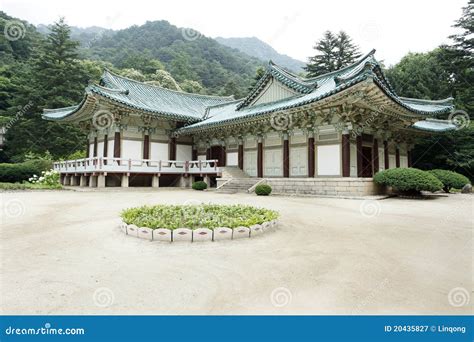 North Korea S Traditional Architecture Stock Image - Image of building ...