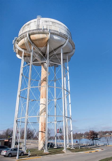 Artist needed for design on new city water tower - Albert Lea Tribune ...