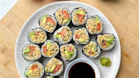 Vegan Spicy Tuna Roll with Chickpea Tuna - That Vegan Babe