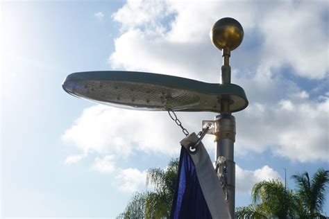 Solar Flagpole Light - Uncommon USA - Flagpoles, Flagpole Lighting