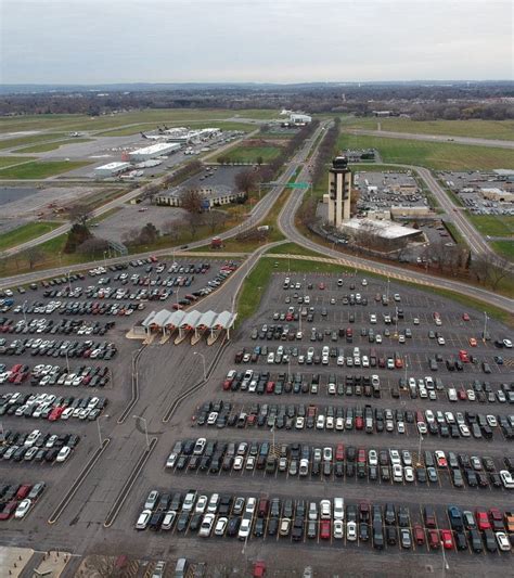 Parking & Transportation - Syracuse Hancock International Airport