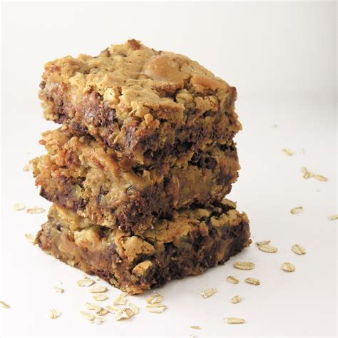 Caramel Oatmeal Bars | EASYBAKED