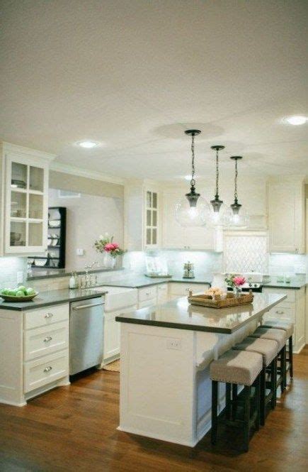 Kitchen Lighting Over Island Joanna Gaines Magnolia Farms 65+ Trendy ...