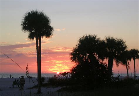 Siesta Beach - Sunset | Sunset at Siesta Beach, in Sarasota,… | Flickr