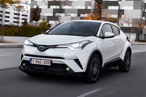 New Toyota C-HR Hybrid 2016 review | Auto Express