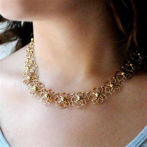 14 Carat Gold Flower Necklace - Jewellery Designs