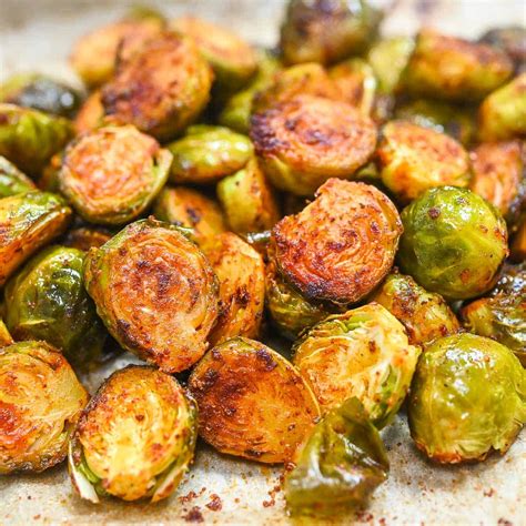 Garlic Roasted Brussels Sprouts | COOKTORIA