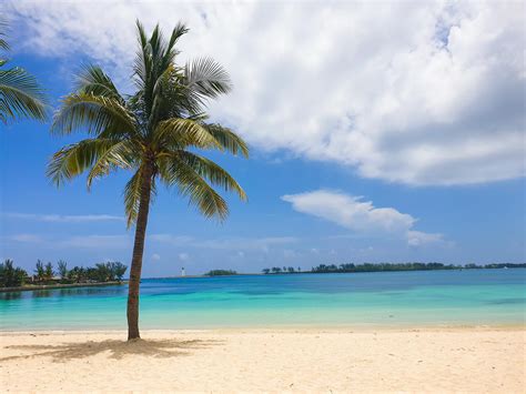 The 12 Best Beaches in Nassau, The Bahamas (Incl. Photos) - Sandals